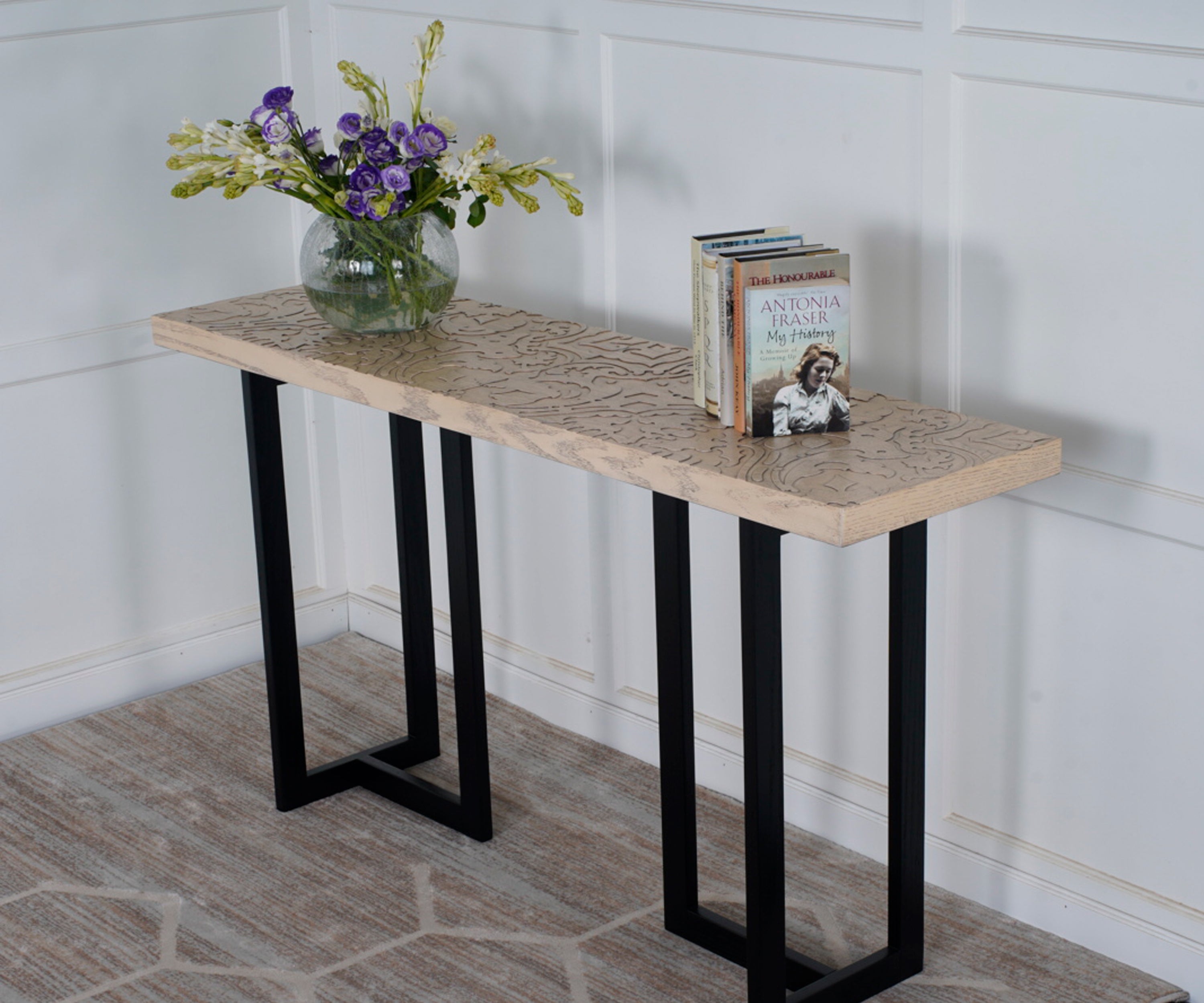 ALTIMIRA CONSOLE